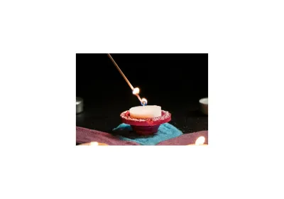 Integración de sahumerios y velas en una vida equilibrada